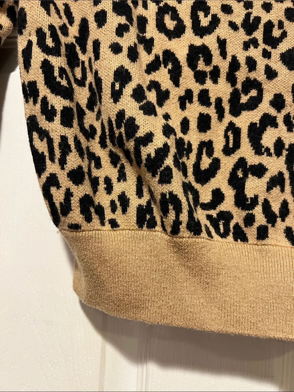 Jcrew Women’s Leopard Print Crewneck Sweater in Camel and Black XXS